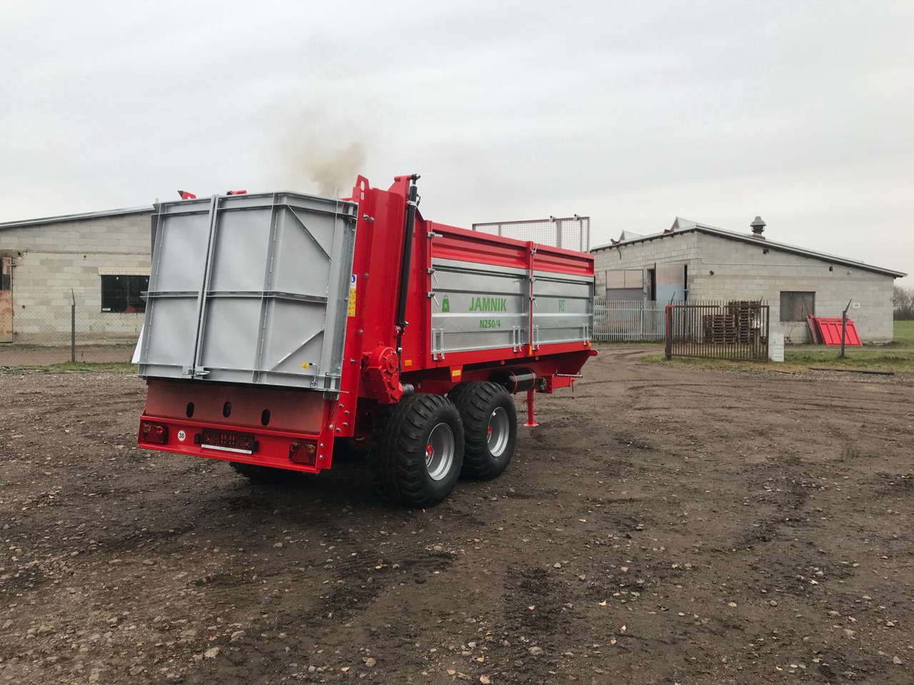 ROLTRANS N 250/4 Jamnik 8t - Esparcidor de estiércol: foto 1 ROLTRANS N 250/4 Jamnik 8t - Esparcidor de estiércol: foto 1