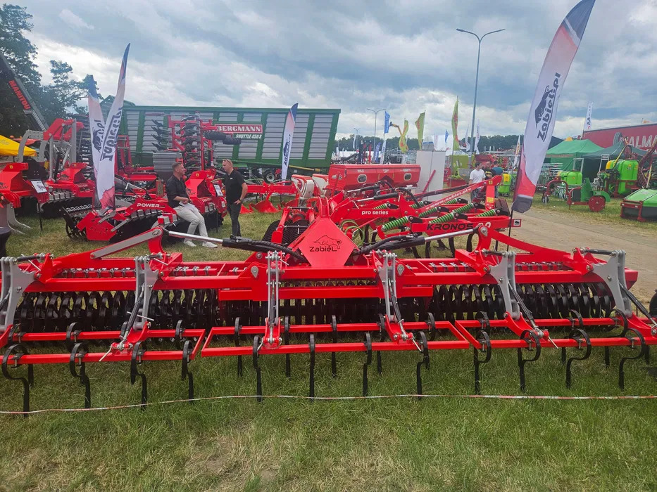 Zabiel Agregat uprawowy 6m, front - Rodillo agrícola: foto 2 Zabiel Agregat uprawowy 6m, front - Rodillo agrícola: foto 2