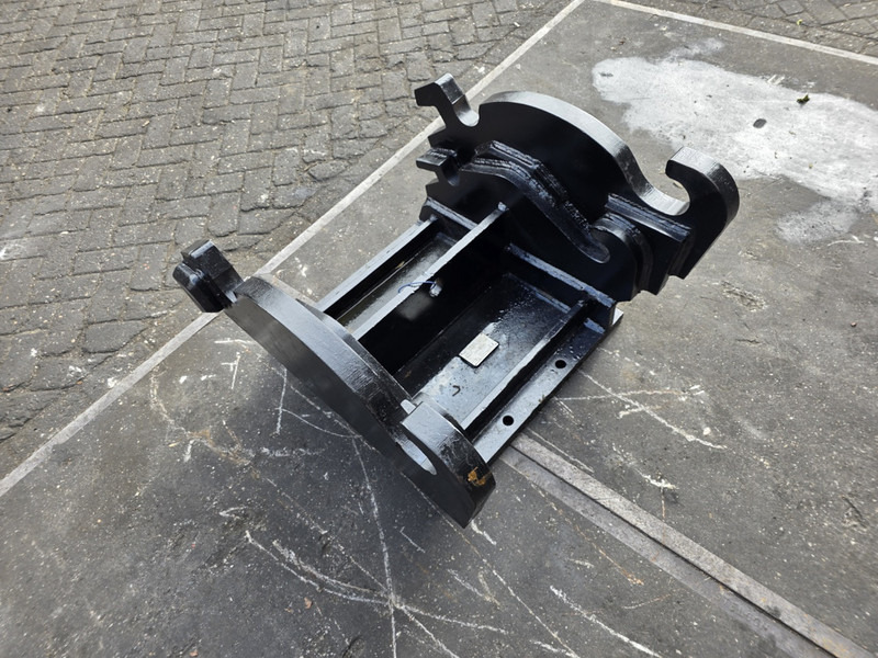 Kopplaat cw40 cw 45 adaptor plate cw45 cw 40 verachtert - Acoplamiento rápido para Maquinaria de construcción: foto 4 Kopplaat cw40 cw 45 adaptor plate cw45 cw 40 verachtert - Acoplamiento rápido para Maquinaria de construcción: foto 4