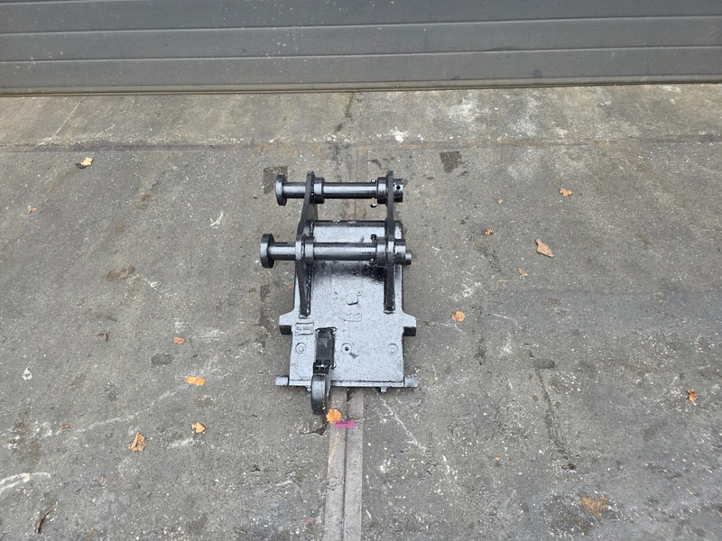 Snelwissel cw 10 mechanisch coupler verachtert cw 10 snelwissel - Acoplamiento rápido para Maquinaria de construcción: foto 1 Snelwissel cw 10 mechanisch coupler verachtert cw 10 snelwissel - Acoplamiento rápido para Maquinaria de construcción: foto 1