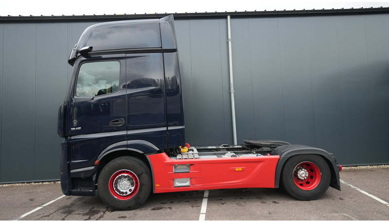 Mercedes-Benz ACTROS 1945 GIGASPACE 649.700KM - Cabeza tractora: foto 1 Mercedes-Benz ACTROS 1945 GIGASPACE 649.700KM - Cabeza tractora: foto 1