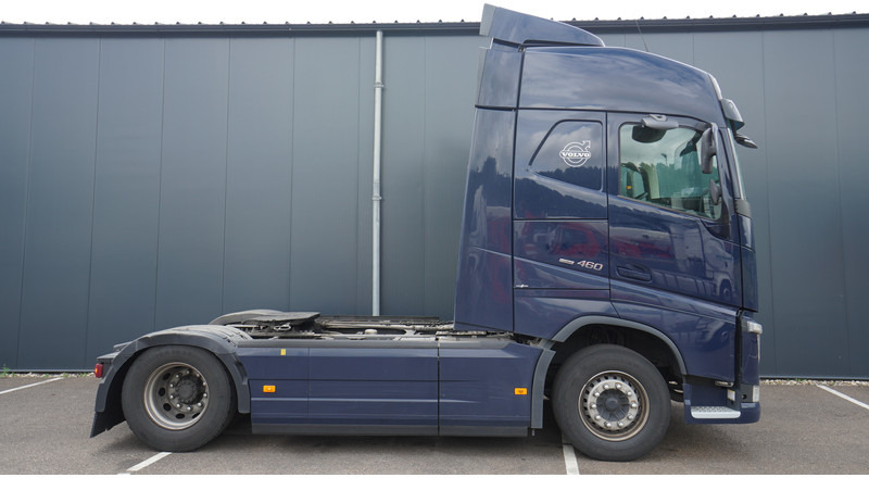 Volvo FH 460 EURO 6 GLOBETROTTER 647.000KM - Cabeza tractora: foto 2 Volvo FH 460 EURO 6 GLOBETROTTER 647.000KM - Cabeza tractora: foto 2