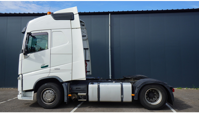 Volvo FH 460 EURO 6 GLOBETROTTER - Cabeza tractora: foto 1 Volvo FH 460 EURO 6 GLOBETROTTER - Cabeza tractora: foto 1