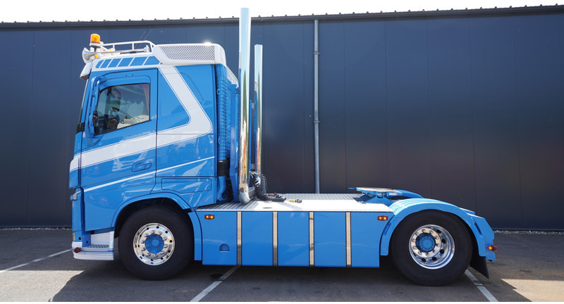 Volvo FH 460 GLOBETROTTER EURO 6 ADR - Cabeza tractora: foto 1 Volvo FH 460 GLOBETROTTER EURO 6 ADR - Cabeza tractora: foto 1