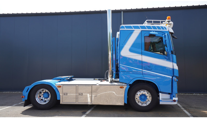 Volvo FH 460 GLOBETROTTER EURO 6 ADR - Cabeza tractora: foto 2 Volvo FH 460 GLOBETROTTER EURO 6 ADR - Cabeza tractora: foto 2