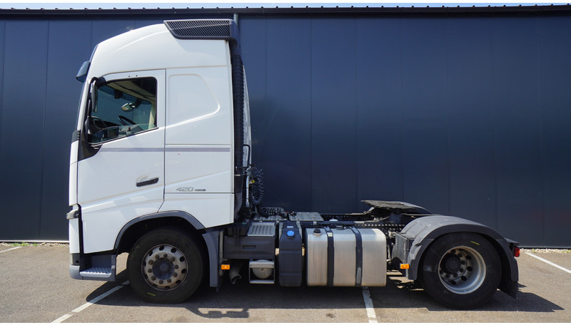 Volvo FH420 4X2 ADR EURO6 - Cabeza tractora: foto 1 Volvo FH420 4X2 ADR EURO6 - Cabeza tractora: foto 1