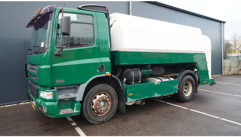 DAF 75.250 FUEL TANK TRUCK 11.300LTR 783.400KM - Camión cisterna: foto 3 DAF 75.250 FUEL TANK TRUCK 11.300LTR 783.400KM - Camión cisterna: foto 3