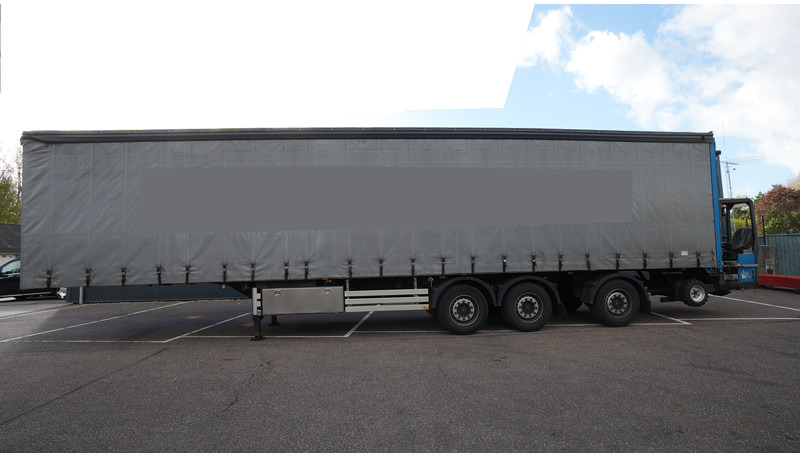 Jumbo 3 AXLE CURTAINSIDE TRAILER WITH TERBERG FORKLIFT - Semirremolque lona: foto 1 Jumbo 3 AXLE CURTAINSIDE TRAILER WITH TERBERG FORKLIFT - Semirremolque lona: foto 1