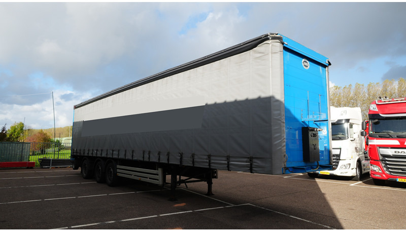 Jumbo 3 AXLE CURTAINSIDE TRAILER WITH TERBERG FORKLIFT - Semirremolque lona: foto 4 Jumbo 3 AXLE CURTAINSIDE TRAILER WITH TERBERG FORKLIFT - Semirremolque lona: foto 4
