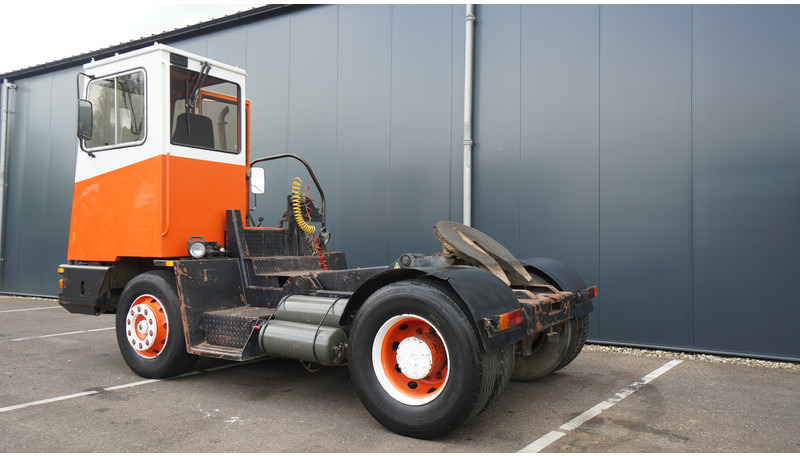 Maquinaria de construcción Terberg YT SL 1020: foto 7 Maquinaria de construcción Terberg YT SL 1020: foto 7