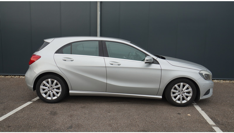 Mercedes-Benz A180CDI EURO 5 - Minibús, Furgoneta de pasajeros: foto 4 Mercedes-Benz A180CDI EURO 5 - Minibús, Furgoneta de pasajeros: foto 4