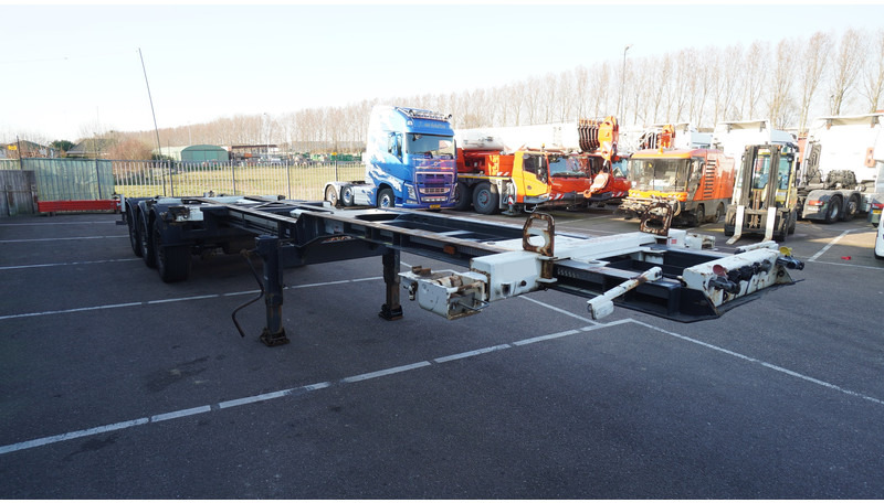 Renders 3 AXLE EXTENDABLE CONTAINER TRANSPORT TRAILER - Semirremolque portacontenedore/ Intercambiable: foto 3 Renders 3 AXLE EXTENDABLE CONTAINER TRANSPORT TRAILER - Semirremolque portacontenedore/ Intercambiable: foto 3