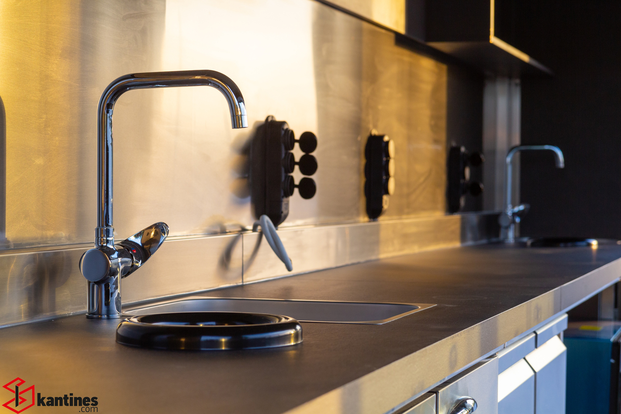 Remolque venta ambulante Skretas Box XXL Size: foto 13 Remolque venta ambulante Skretas Box XXL Size: foto 13