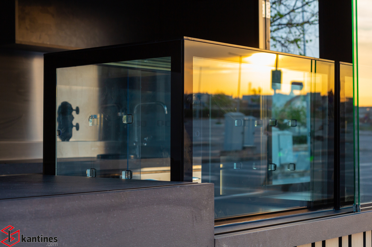 Remolque venta ambulante Skretas Box XXL Size: foto 12 Remolque venta ambulante Skretas Box XXL Size: foto 12