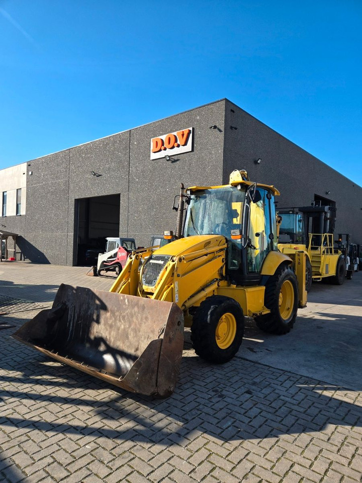 Komatsu WB97 - Retroexcavadora: foto 1 Komatsu WB97 - Retroexcavadora: foto 1