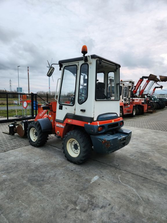 Kubota R420 - Cargadora de ruedas: foto 3 Kubota R420 - Cargadora de ruedas: foto 3