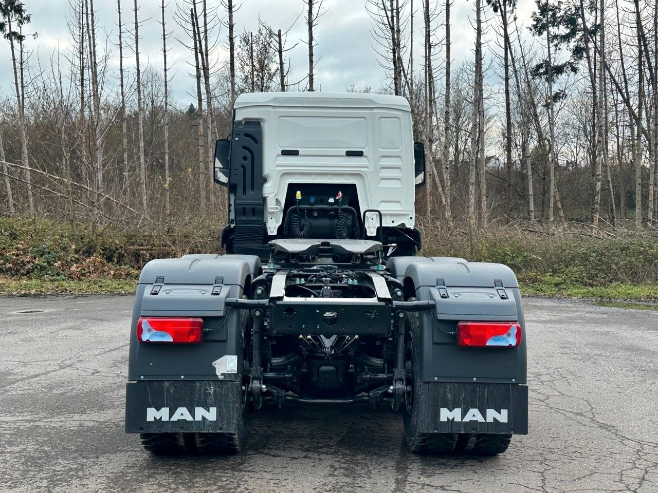 MAN TGS 33.440 BBS 6X4 EUROMIX MTP Kipper-Auflieger MAN TGS 33.440 BBS 6X4 EUROMIX MTP Kipper-Auflieger - Cabeza tractora: foto 4 MAN TGS 33.440 BBS 6X4 EUROMIX MTP Kipper-Auflieger MAN TGS 33.440 BBS 6X4 EUROMIX MTP Kipper-Auflieger - Cabeza tractora: foto 4