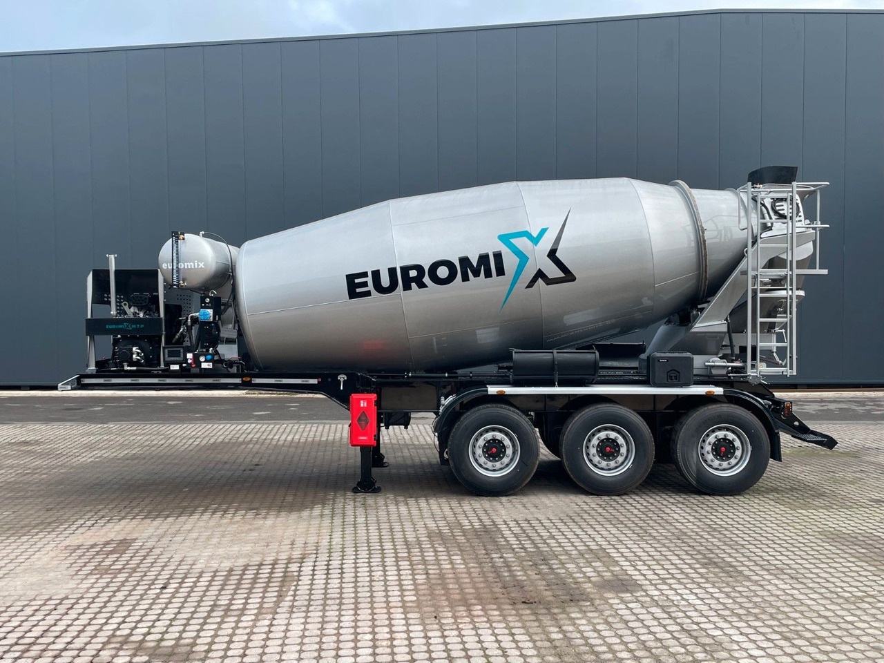 EUROMIX MTP - 12m³ Betonmischer-Auflieger - Camión hormigonera: foto 1 EUROMIX MTP - 12m³ Betonmischer-Auflieger - Camión hormigonera: foto 1