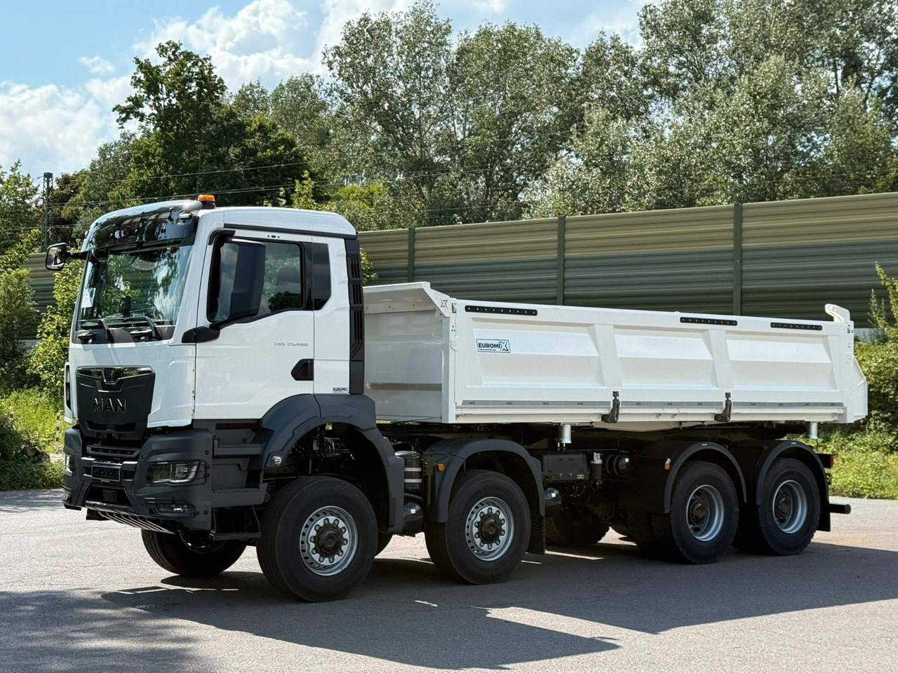 MAN TGS 35.480 8x8 EuromixMTP 3-Seiten-Kipper - Camión volquete: foto 3 MAN TGS 35.480 8x8 EuromixMTP 3-Seiten-Kipper - Camión volquete: foto 3