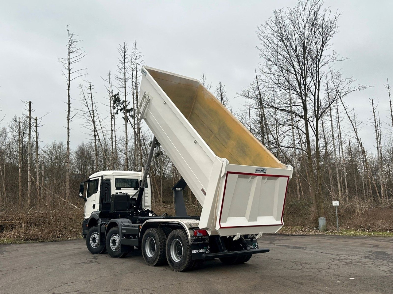 MAN TGS 41.400 8x4 / EUROMIX MTP 20m³/ EURO 5 - Camión portacontenedor de cadenas: foto 5 MAN TGS 41.400 8x4 / EUROMIX MTP 20m³/ EURO 5 - Camión portacontenedor de cadenas: foto 5