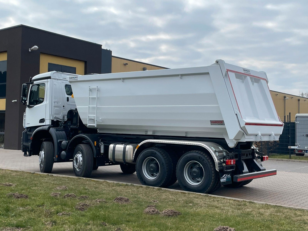 Mercedes-Benz 4142 8X4 Mulden- Kipper - EuromixMTP - Camión volquete: foto 5 Mercedes-Benz 4142 8X4 Mulden- Kipper - EuromixMTP - Camión volquete: foto 5