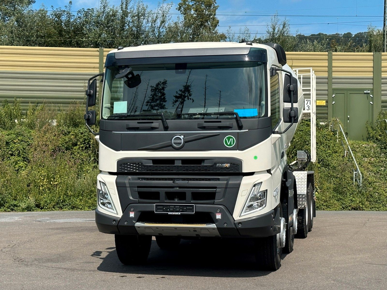 Volvo FMX 460 8x4 / Euromix MTP EM 10 L Euro 6e - Camión hormigonera: foto 2 Volvo FMX 460 8x4 / Euromix MTP EM 10 L Euro 6e - Camión hormigonera: foto 2