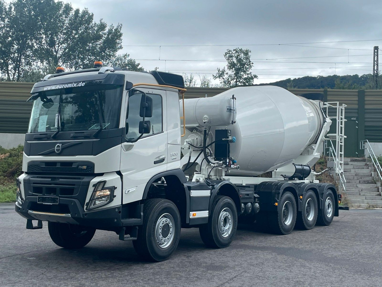 Volvo FMX 500 10x4 / Euromix MTP EM 12 R Euro 6e - Camión hormigonera: foto 3 Volvo FMX 500 10x4 / Euromix MTP EM 12 R Euro 6e - Camión hormigonera: foto 3