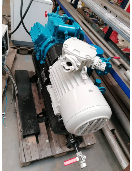 DEBICA Used and reconditioned compressor Gas, Lpg, Gpl, Gaz, Propane, Butane ID 5.9 Debica Used and reconditioned compressor Gas, Lpg,Vertical type compressor, 80m3/h at 1450 RPM 13.5kW - Motor y piezas para Maquinaria de construcción: foto 2 DEBICA Used and reconditioned compressor Gas, Lpg, Gpl, Gaz, Propane, Butane ID 5.9 Debica Used and reconditioned compressor Gas, Lpg,Vertical type compressor, 80m3/h at 1450 RPM 13.5kW - Motor y piezas para Maquinaria de construcción: foto 2
