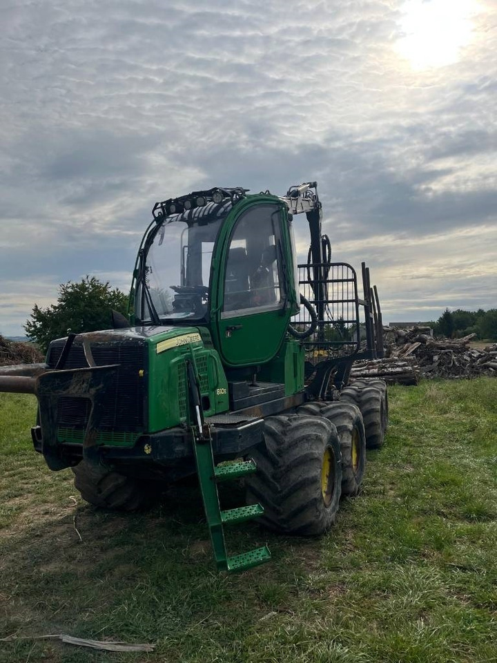 John Deere 810 E - Autocargador: foto 2 John Deere 810 E - Autocargador: foto 2