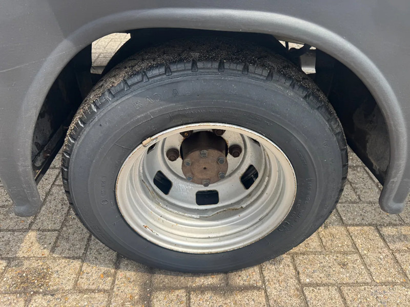 Ford Transit **ESSENCE-PETROL** - Caja abierta furgoneta, Furgoneta combi: foto 4 Ford Transit **ESSENCE-PETROL** - Caja abierta furgoneta, Furgoneta combi: foto 4