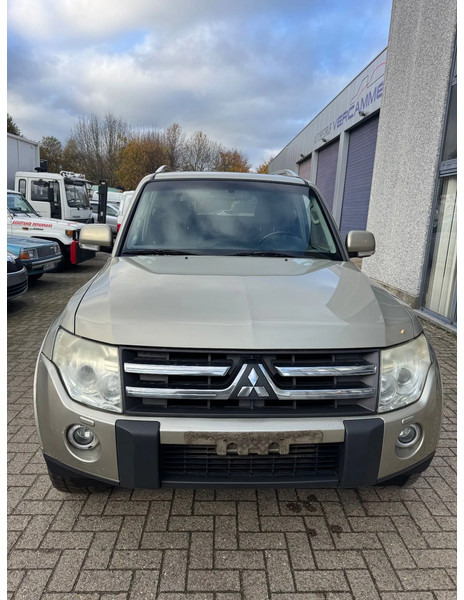 Mitsubishi Pajero **3200TD-AUTOMAAT-AC-TOPSHAPE-LICHTE VRACHT** - Furgoneta: foto 2 Mitsubishi Pajero **3200TD-AUTOMAAT-AC-TOPSHAPE-LICHTE VRACHT** - Furgoneta: foto 2
