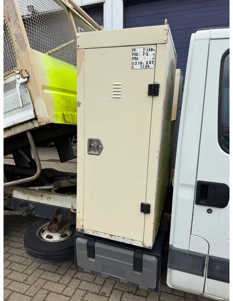 Iveco Daily **35C12-TIPPER-KIPPER** - Volquete furgoneta: foto 4 Iveco Daily **35C12-TIPPER-KIPPER** - Volquete furgoneta: foto 4