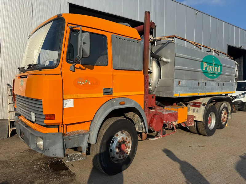 Iveco Turbostar 190.30 **6X2-FULL STEEL-VACUUMTRUCK-VIDANGEUR** - Limpieza de alcantarillado: foto 1 Iveco Turbostar 190.30 **6X2-FULL STEEL-VACUUMTRUCK-VIDANGEUR** - Limpieza de alcantarillado: foto 1