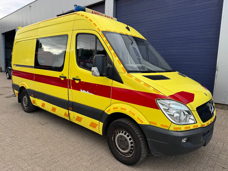 Mercedes-Benz Sprinter 316 **AMBULANCE-EURO 5-AIRCO** - Ambulancia: foto 3 Mercedes-Benz Sprinter 316 **AMBULANCE-EURO 5-AIRCO** - Ambulancia: foto 3