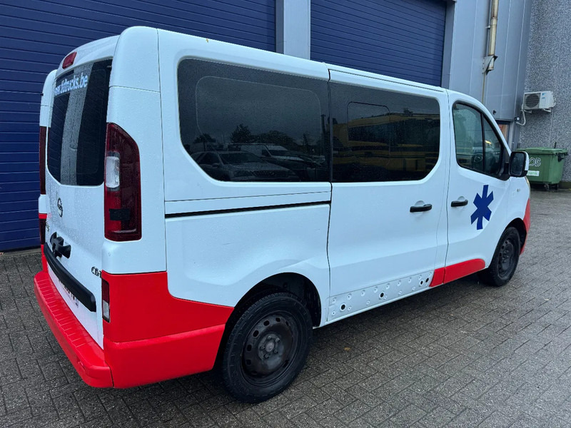 Opel Vivaro **AMBULANCE-RETTUNGSWAGEN** - Ambulancia: foto 4 Opel Vivaro **AMBULANCE-RETTUNGSWAGEN** - Ambulancia: foto 4