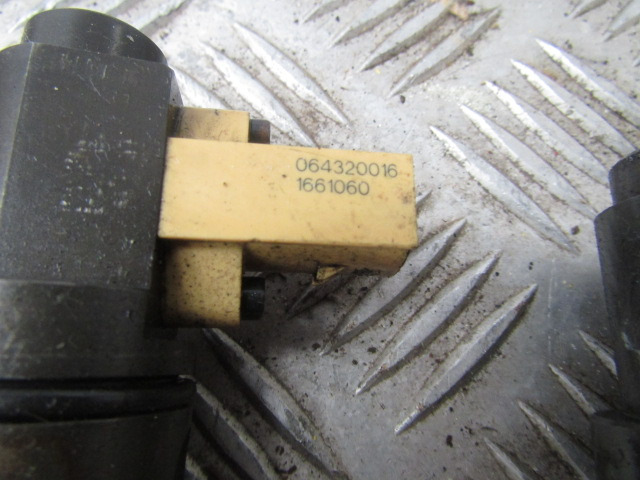 DAF CF 85 EURO 5 INJECTORS P/NO 1661060 - Unidad de control para Camión: foto 3 DAF CF 85 EURO 5 INJECTORS P/NO 1661060 - Unidad de control para Camión: foto 3