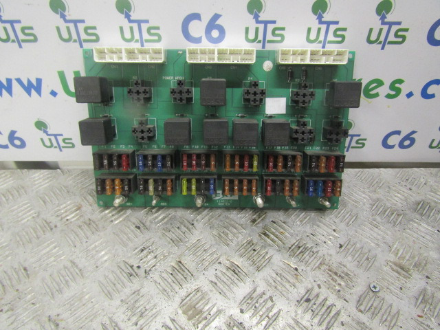 ERF ECX FUSEBOARD P/NO 414022-2 - Sistema eléctrico para Camión: foto 1 ERF ECX FUSEBOARD P/NO 414022-2 - Sistema eléctrico para Camión: foto 1