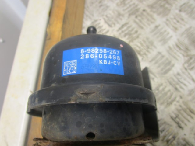 ISUZU N75 (4HK1) EXHAUST BRAKE 898258267 - Piezas de freno para Camión: foto 2 ISUZU N75 (4HK1) EXHAUST BRAKE 898258267 - Piezas de freno para Camión: foto 2