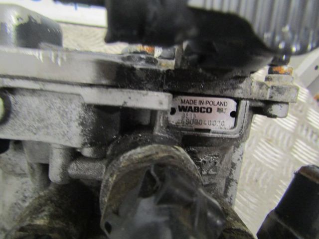 IVECO STRALIS EBS TRAILER CONTROL VALVE ‘WABCO’ P/NO 4802040020 - Piezas de freno para Camión: foto 3 IVECO STRALIS EBS TRAILER CONTROL VALVE ‘WABCO’ P/NO 4802040020 - Piezas de freno para Camión: foto 3