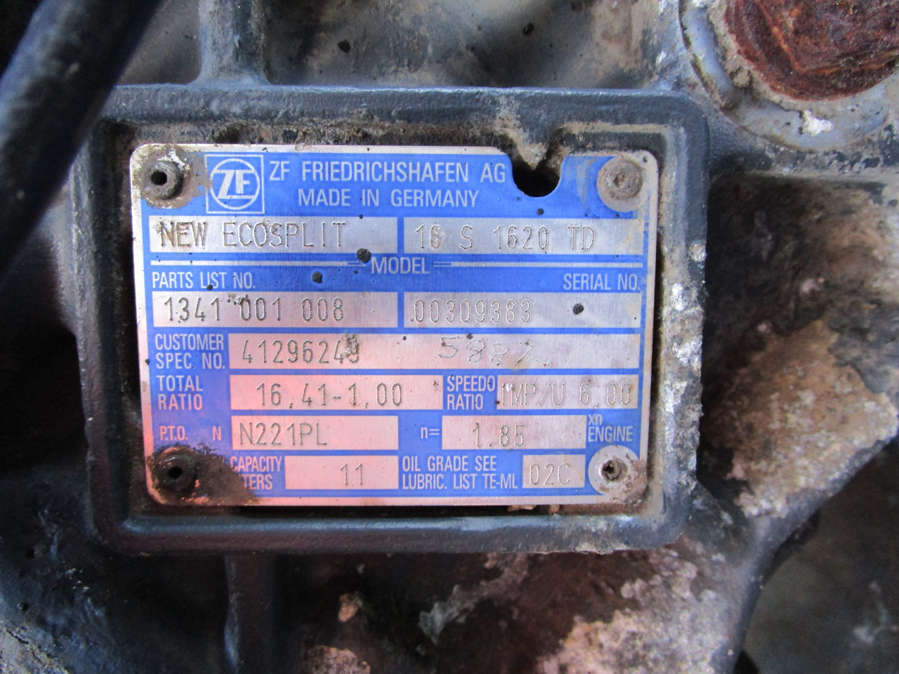 IVECO TREKKER ZF 16 SPEED MANUAL GEARBOX 16S 1620TD - Caja de cambios para Camión: foto 2 IVECO TREKKER ZF 16 SPEED MANUAL GEARBOX 16S 1620TD - Caja de cambios para Camión: foto 2