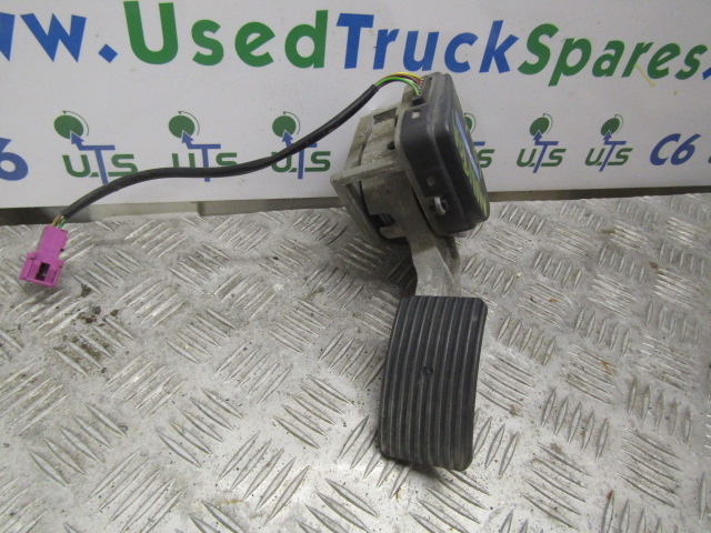 MAN TGA THROTTLE PEDAL CONTROL UNIT P/NO 81.25970.6100 - Sistema eléctrico para Camión: foto 1 MAN TGA THROTTLE PEDAL CONTROL UNIT P/NO 81.25970.6100 - Sistema eléctrico para Camión: foto 1