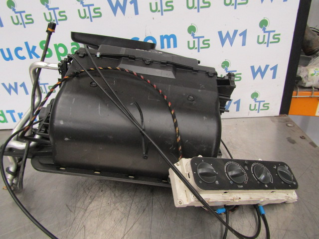 MAN TGM / TGS CAB HEATER MATRIX COMPLETE 81-619006392 - Cabina e interior para Camión: foto 1 MAN TGM / TGS CAB HEATER MATRIX COMPLETE 81-619006392 - Cabina e interior para Camión: foto 1