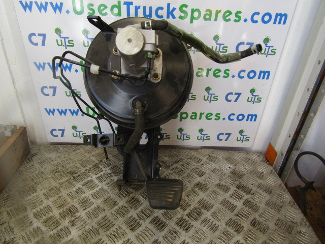 MITSUBISHI 3C11 / 3C13 BRAKE SERVO COMPLETE P/NO 864-03701/6420 - Piezas de freno para Camión: foto 1 MITSUBISHI 3C11 / 3C13 BRAKE SERVO COMPLETE P/NO 864-03701/6420 - Piezas de freno para Camión: foto 1