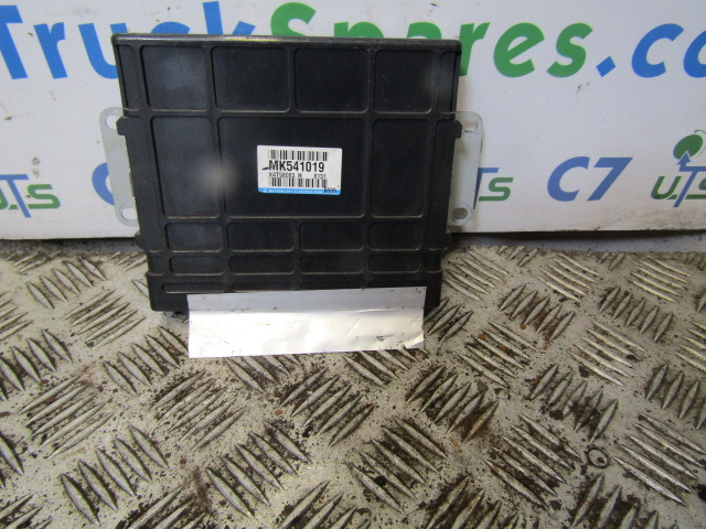 MITSUBISHI CANTER CONTROL MODULE P/NO MK541019 - Unidad de control para Camión: foto 1 MITSUBISHI CANTER CONTROL MODULE P/NO MK541019 - Unidad de control para Camión: foto 1