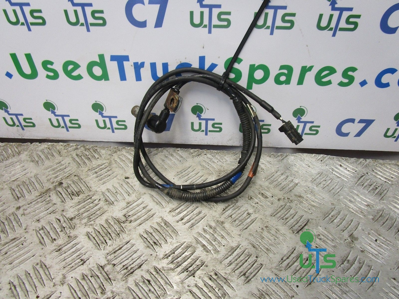 MITSUBISHI FUSO 75C OFFSIDE REAR ABS SENSOR - Piezas de freno para Camión: foto 1 MITSUBISHI FUSO 75C OFFSIDE REAR ABS SENSOR - Piezas de freno para Camión: foto 1