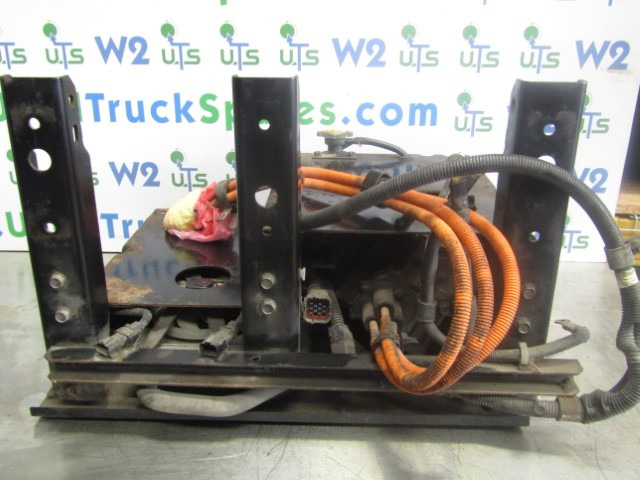 MITSUBISHI FUSO HYBRID POWER CHARGER UNIT - Sistema eléctrico para Camión: foto 2 MITSUBISHI FUSO HYBRID POWER CHARGER UNIT - Sistema eléctrico para Camión: foto 2