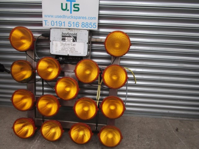 ROAD TRAFFIC MANAGEMENT LIGHTING SET - Sistema eléctrico para Vehículo municipal: foto 2 ROAD TRAFFIC MANAGEMENT LIGHTING SET - Sistema eléctrico para Vehículo municipal: foto 2