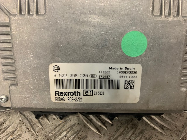 SCHMIDT SWINGO ‘REXROTH’ CONTROLLER BODAS RCT UNIT P/NO R902098200 - Sistema eléctrico para Camión: foto 2 SCHMIDT SWINGO ‘REXROTH’ CONTROLLER BODAS RCT UNIT P/NO R902098200 - Sistema eléctrico para Camión: foto 2