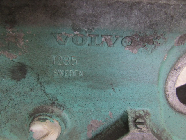 VOLVO FL6 (D6B) FLYWHEEL BELLHOUSING - Volante de inercia para Camión: foto 2 VOLVO FL6 (D6B) FLYWHEEL BELLHOUSING - Volante de inercia para Camión: foto 2