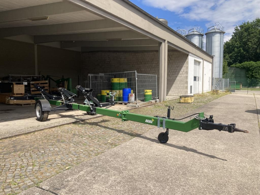 H B SCHNEIDWERKSWAGEN - Cosechadora de granos: foto 3 H B SCHNEIDWERKSWAGEN - Cosechadora de granos: foto 3